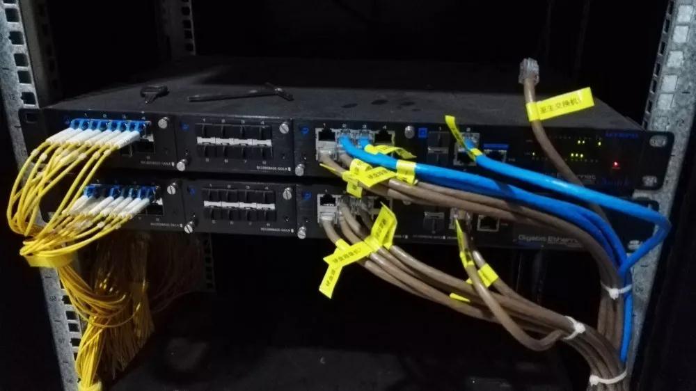 24 ports switch